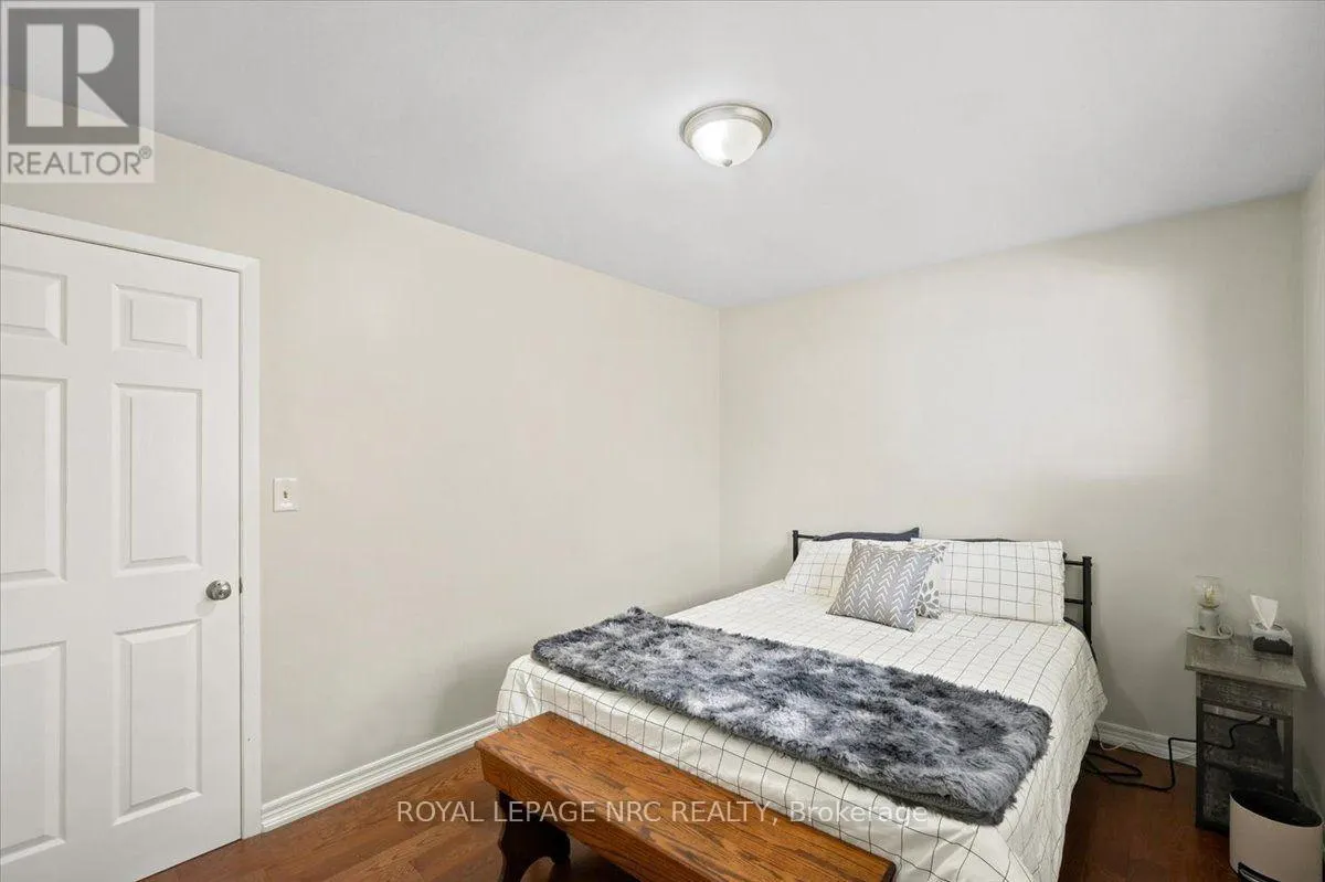 51 HIGHCOURT CRESCENT
