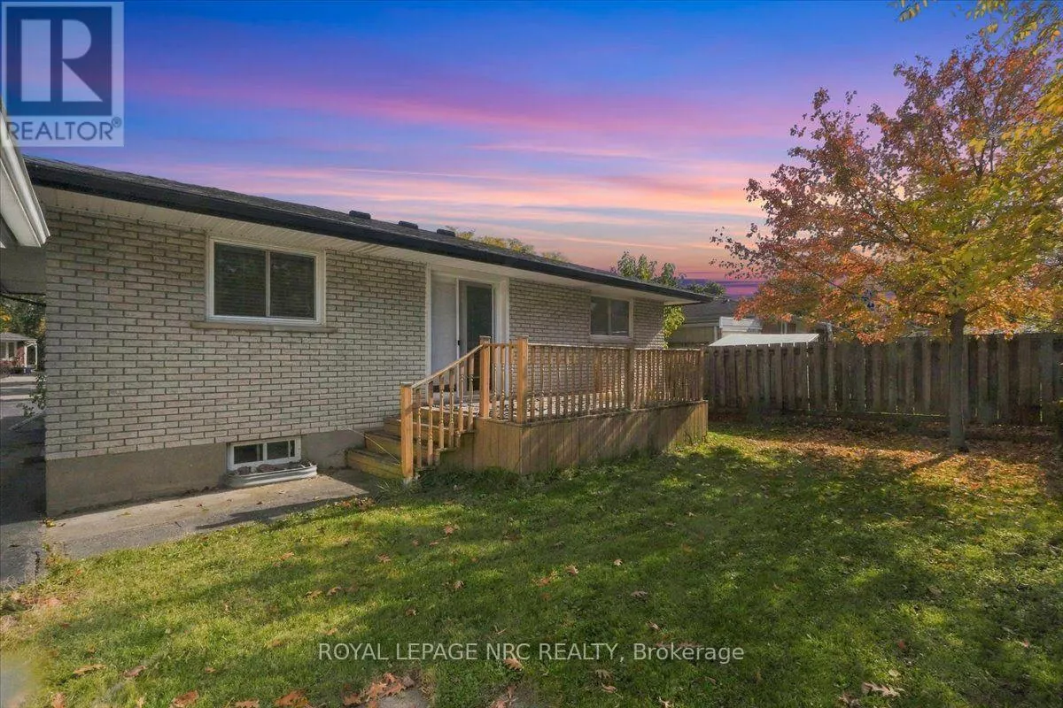51 HIGHCOURT CRESCENT