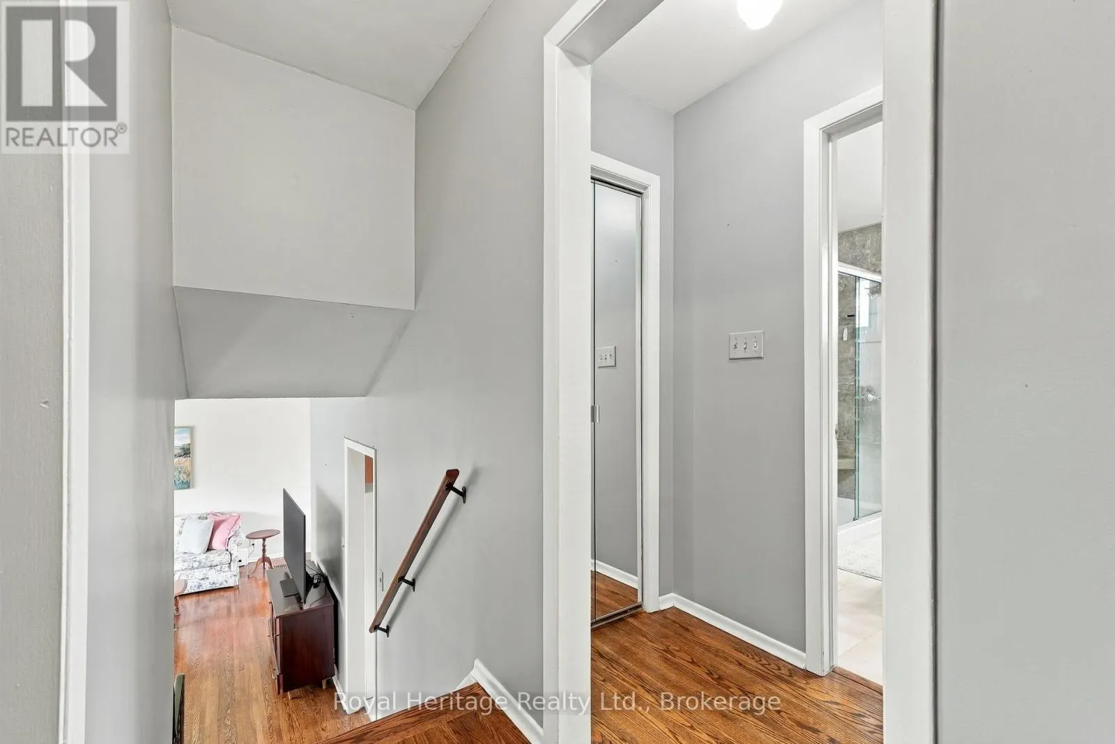 54 BAYLEA DRIVE