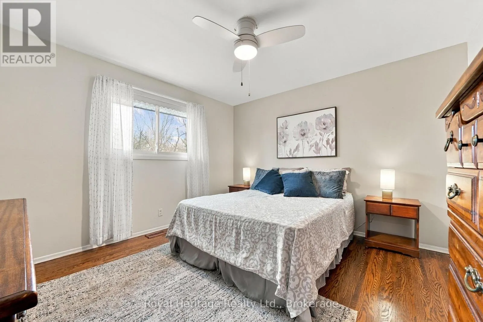 54 BAYLEA DRIVE