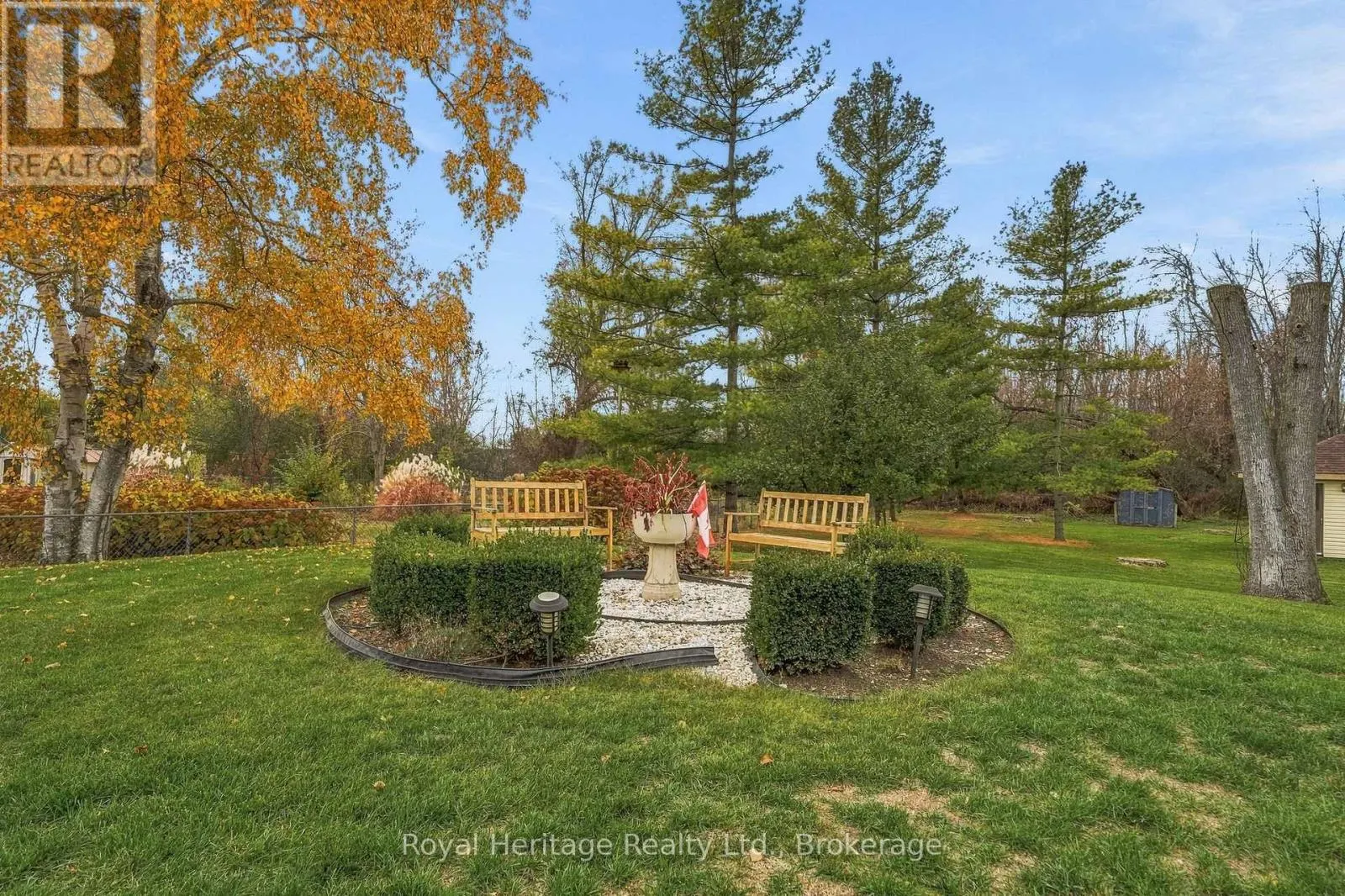 54 BAYLEA DRIVE