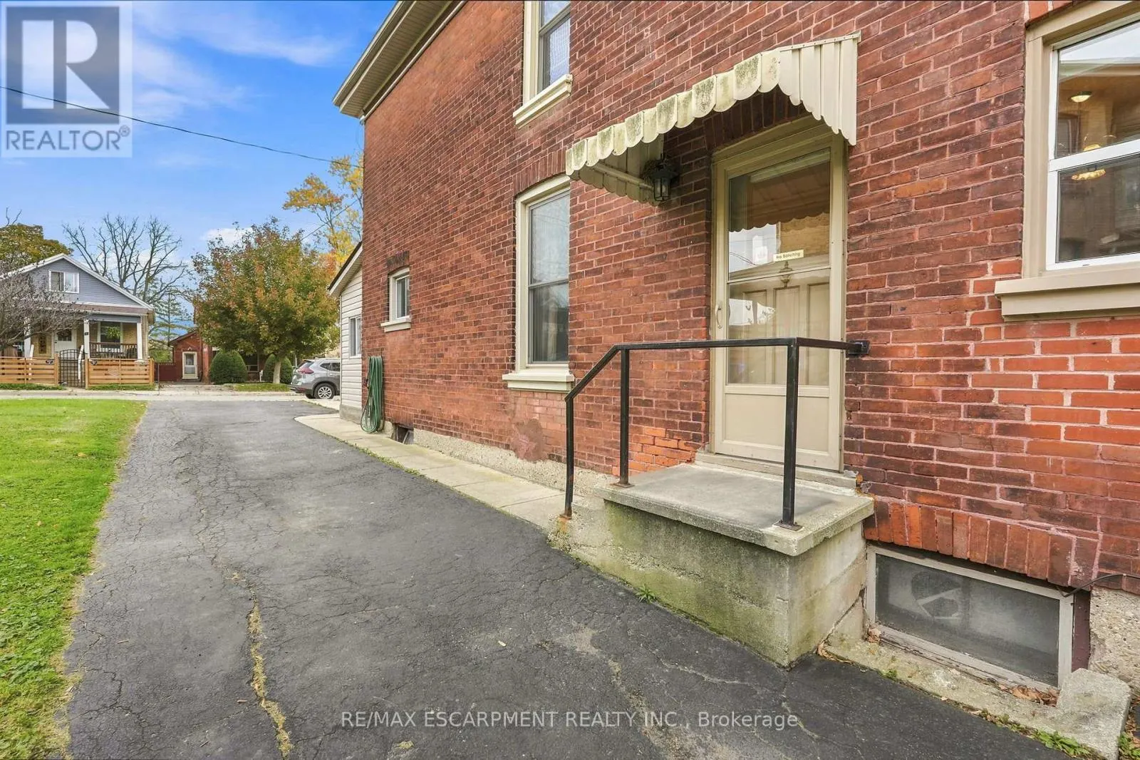 26 BROCK STREET