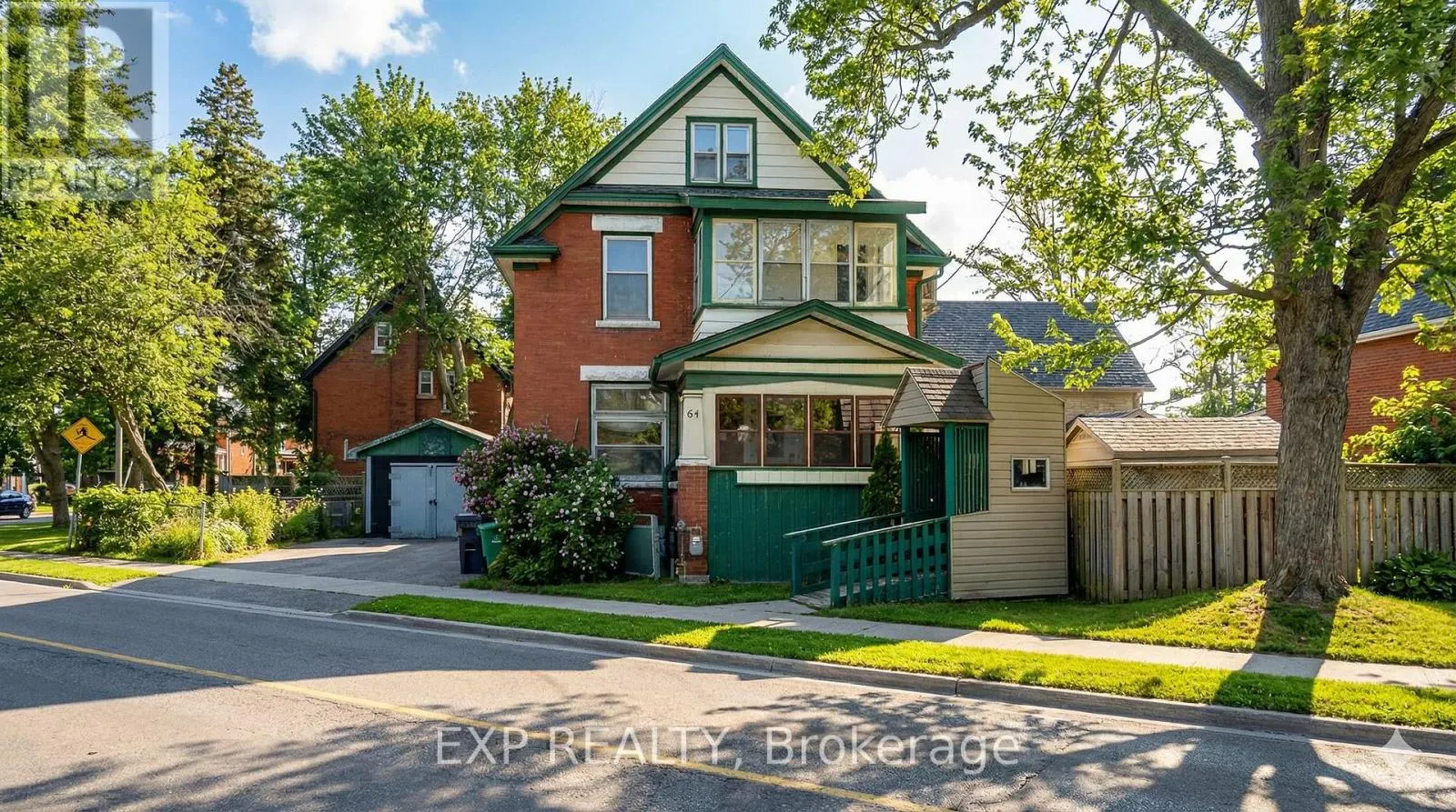 64 LANCASTER STREET E