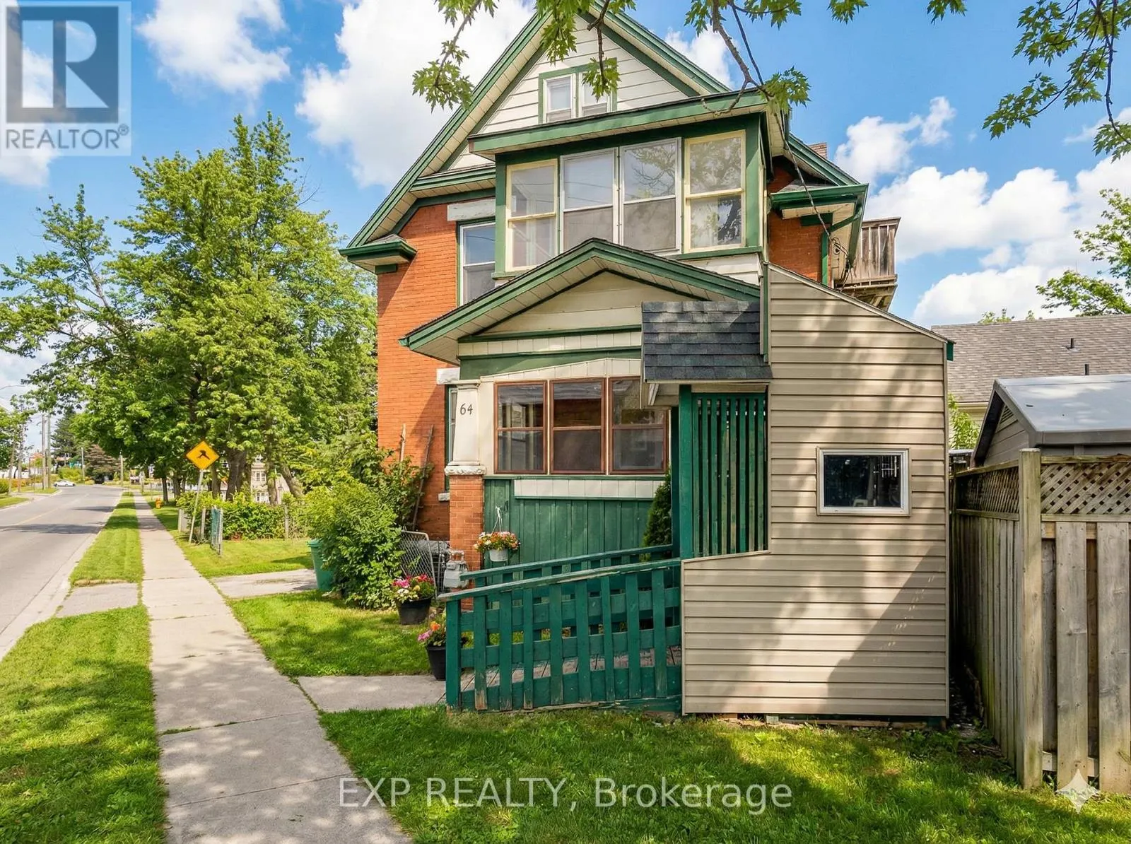 64 LANCASTER STREET E