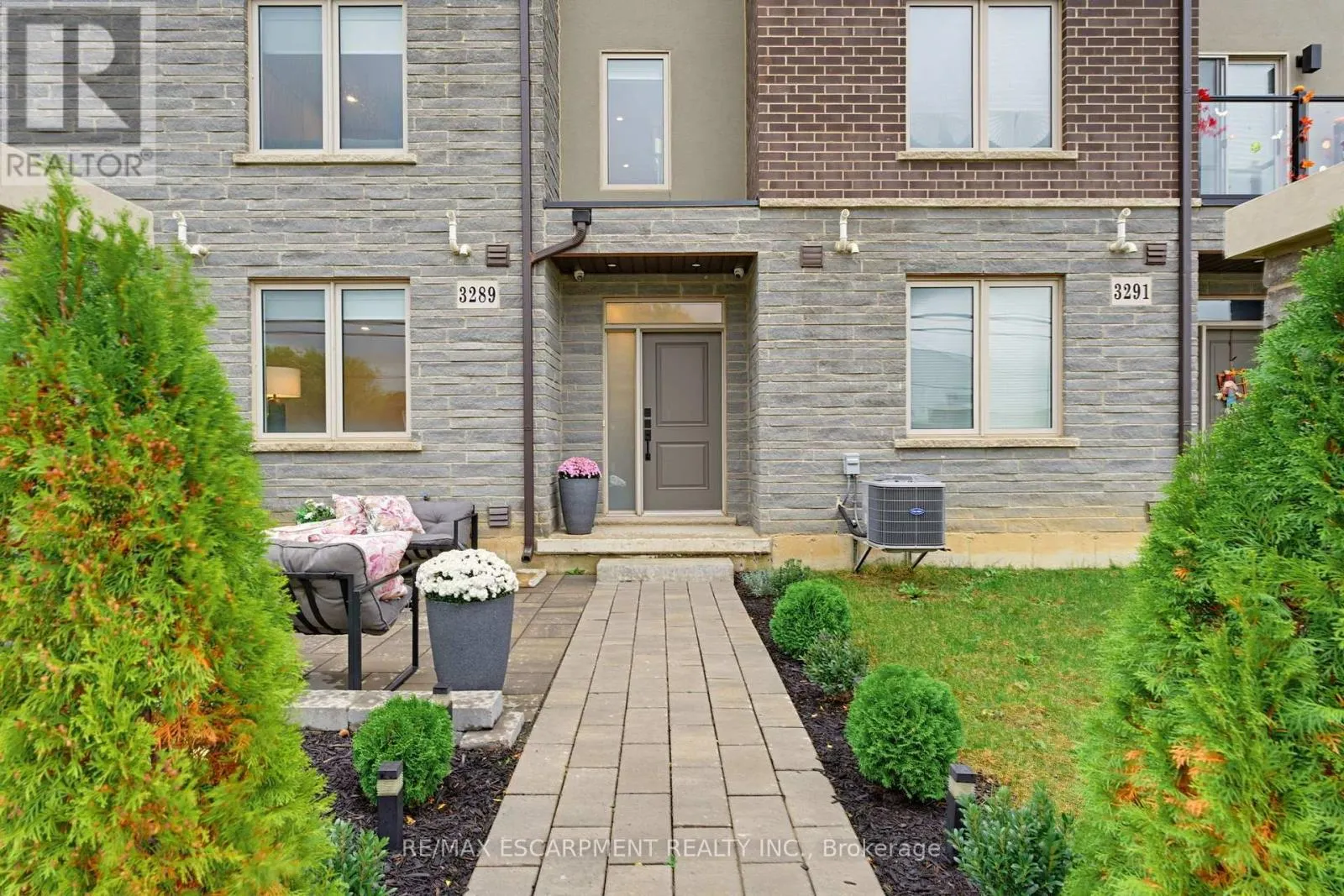 3289 HOMESTEAD DRIVE
