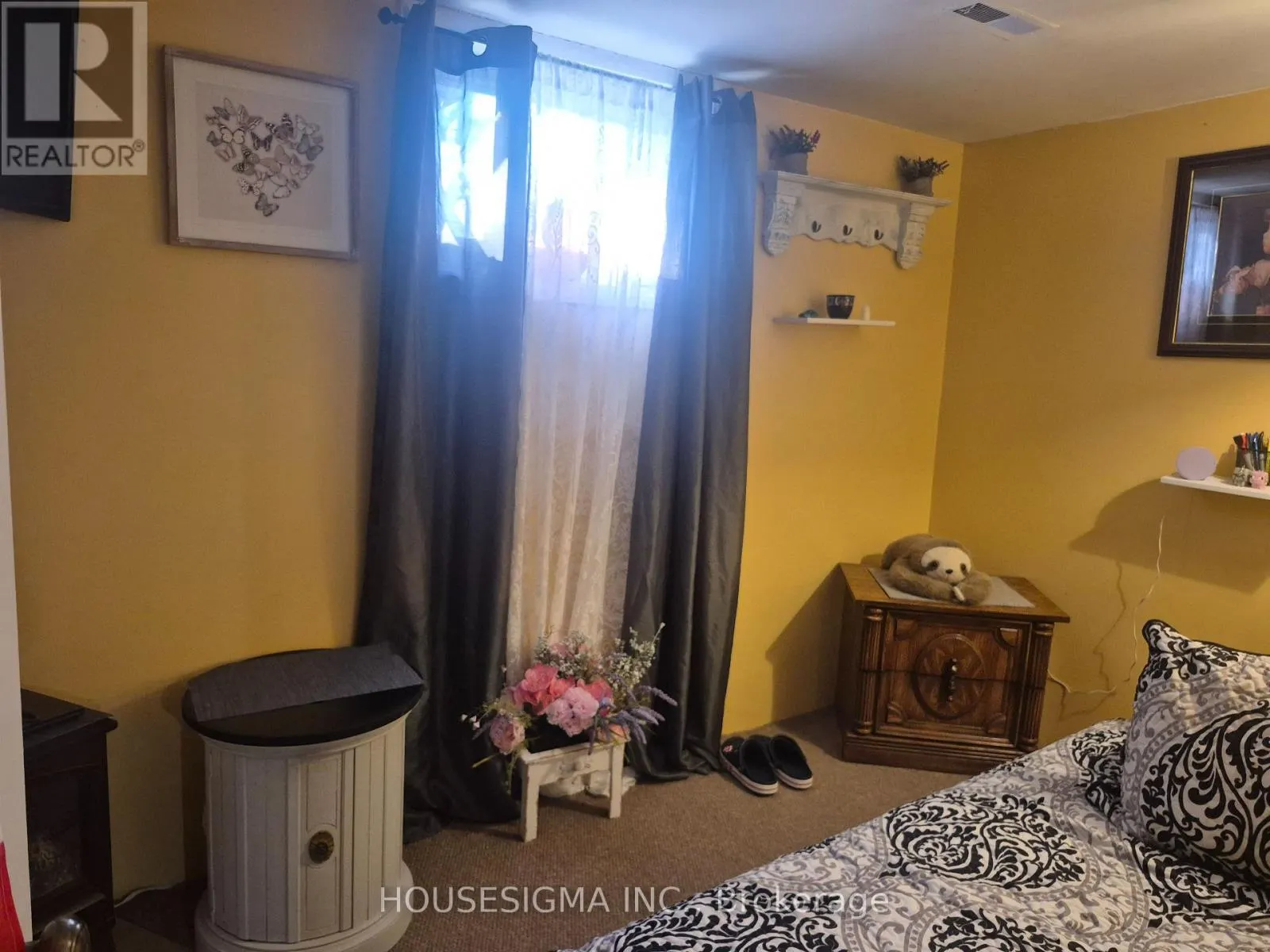 141 CARLING TERRACE