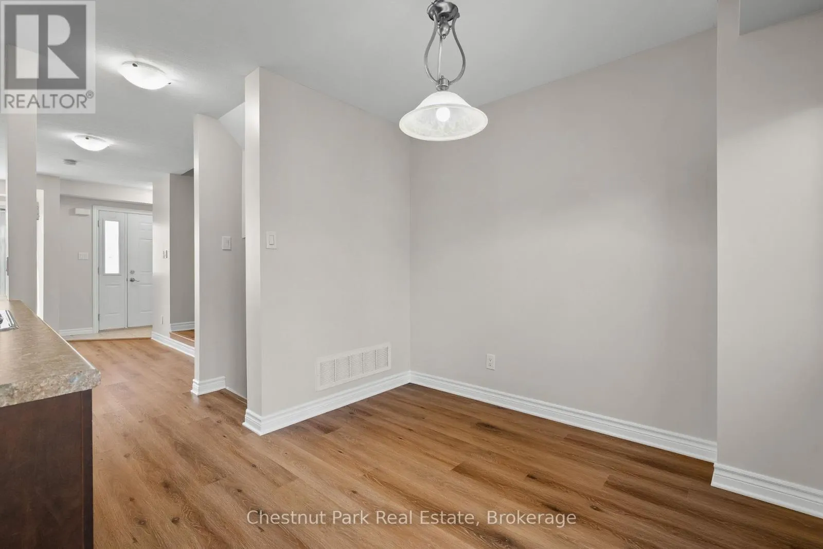 5 - 37 SILVER STREET #5