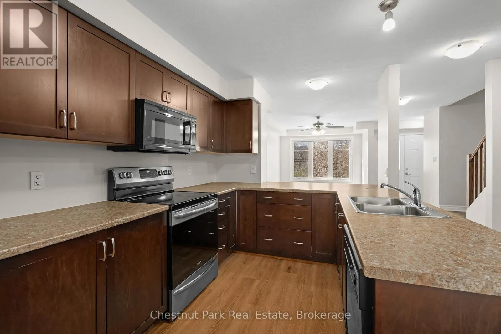 5 - 37 SILVER STREET #5