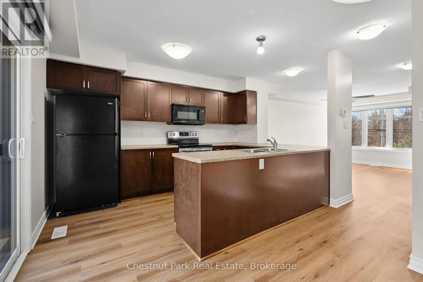 5 - 37 SILVER STREET #5