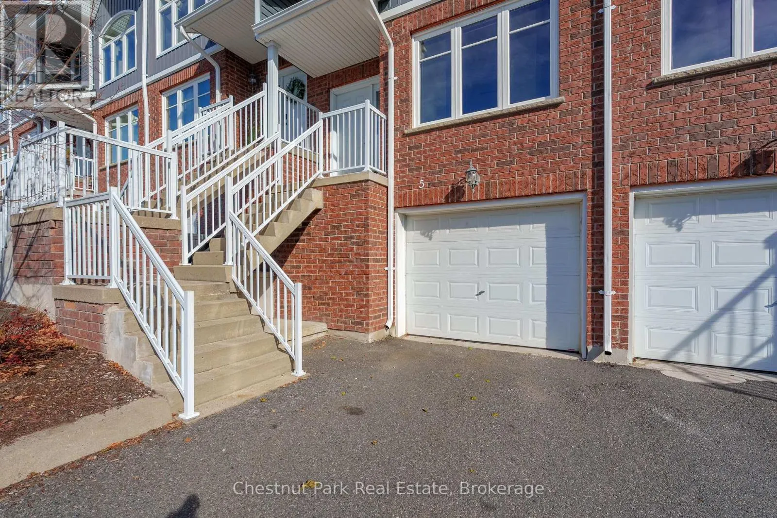 5 - 37 SILVER STREET #5