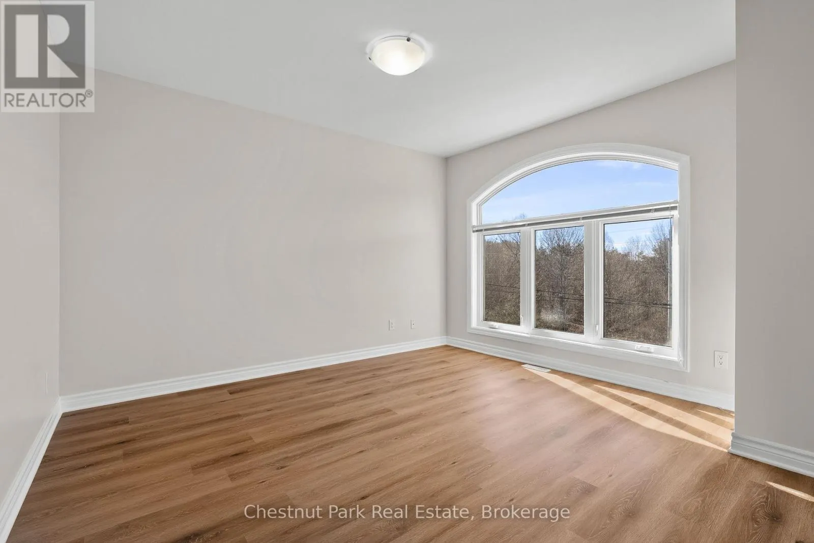 5 - 37 SILVER STREET #5