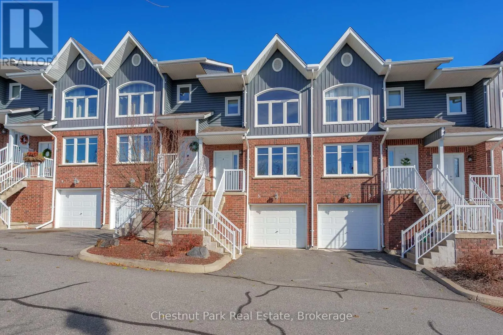 5 - 37 SILVER STREET #5
