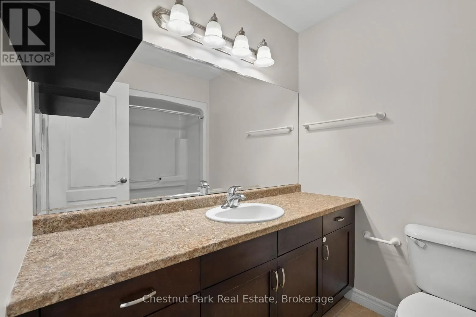 5 - 37 SILVER STREET #5