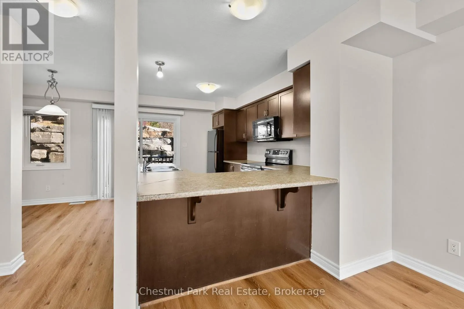 5 - 37 SILVER STREET #5