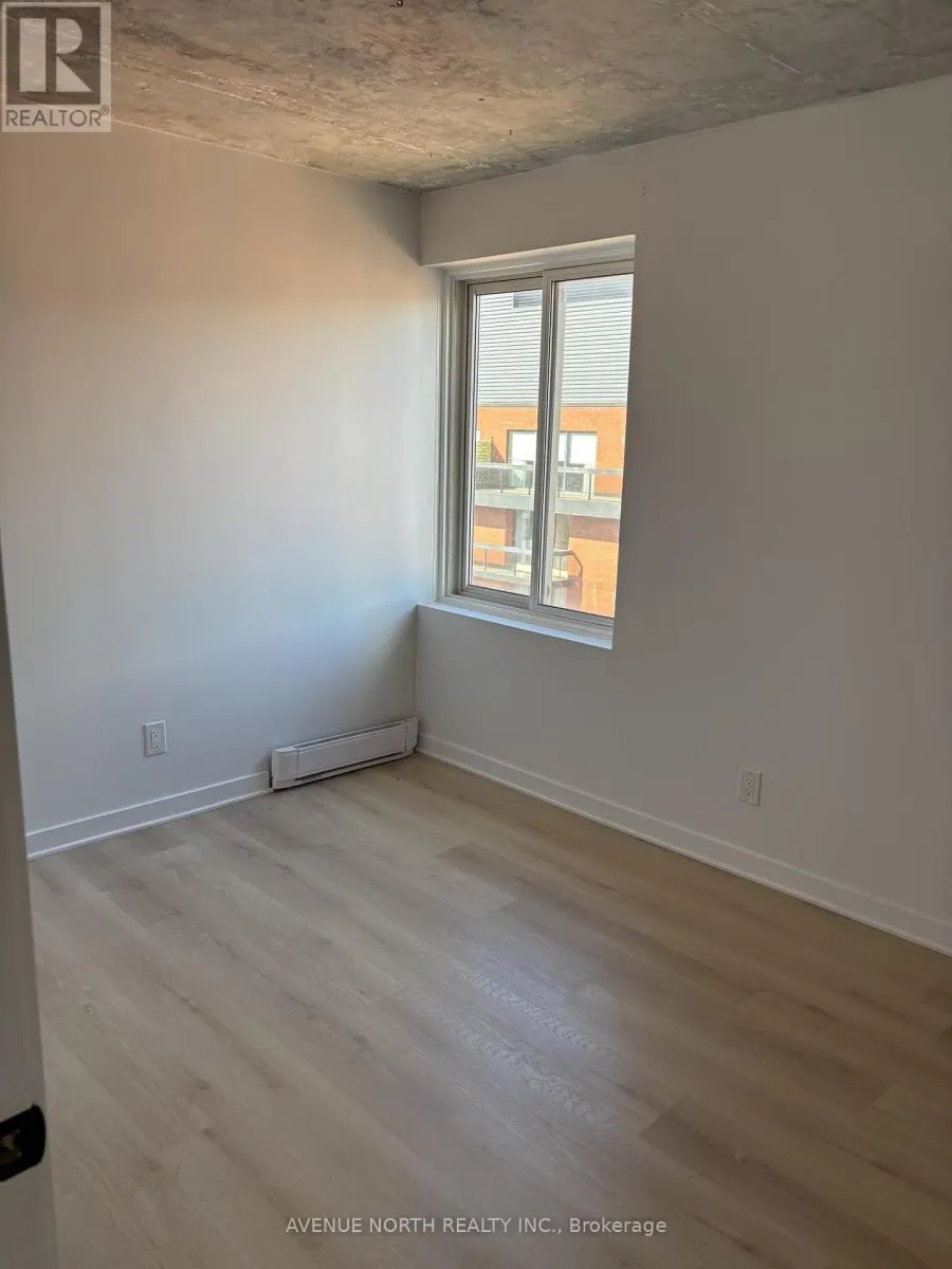 1202 - 141 SOMERSET STREET W