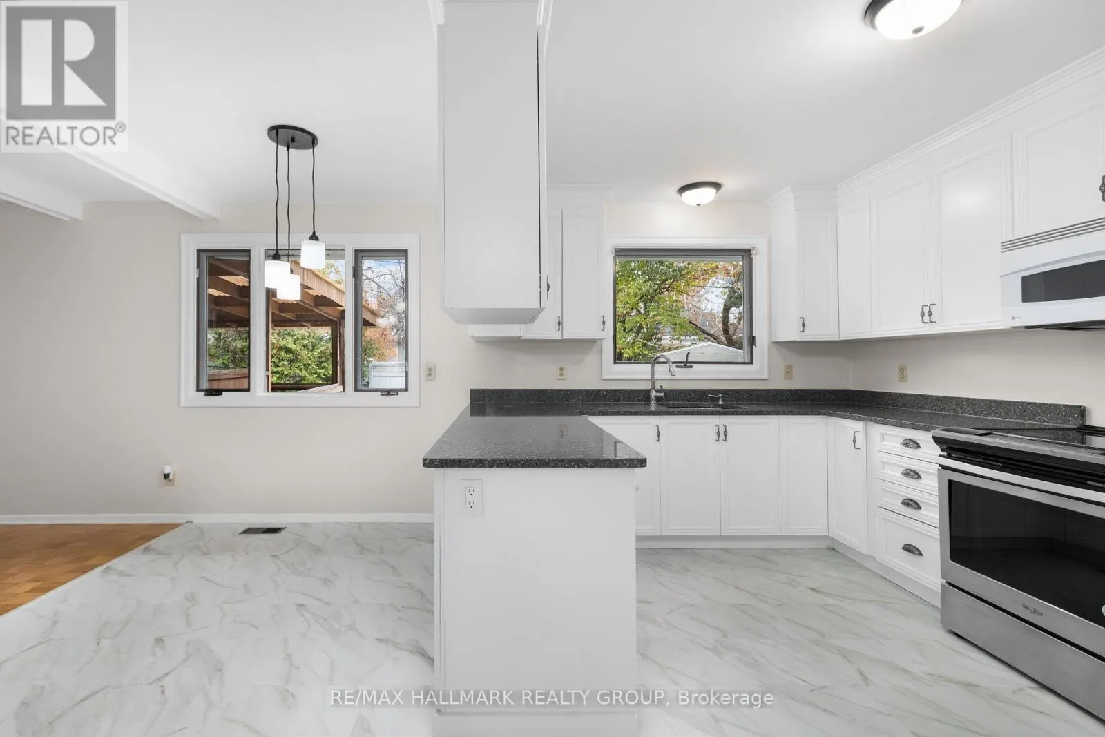937 DRESDEN CRESCENT