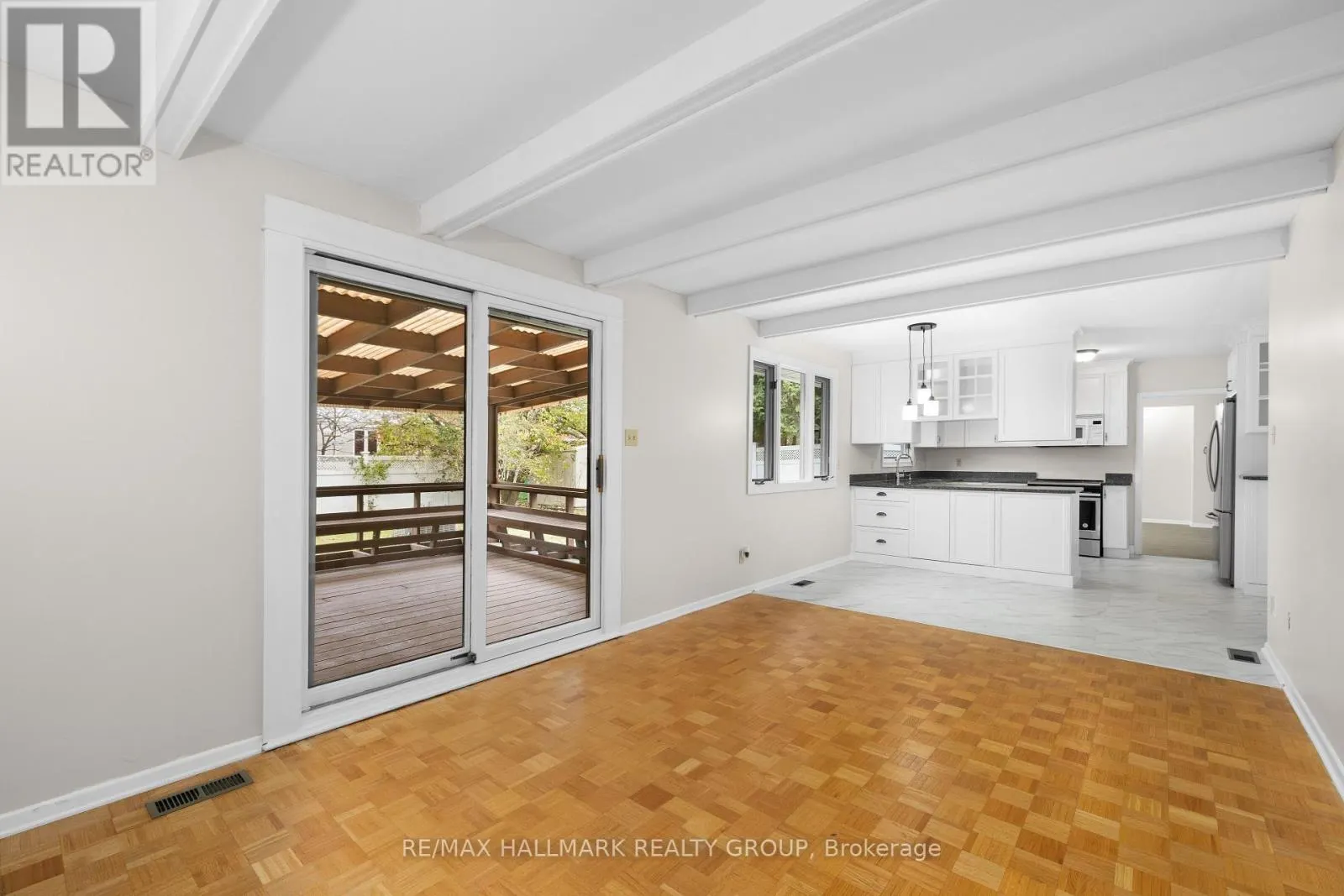 937 DRESDEN CRESCENT
