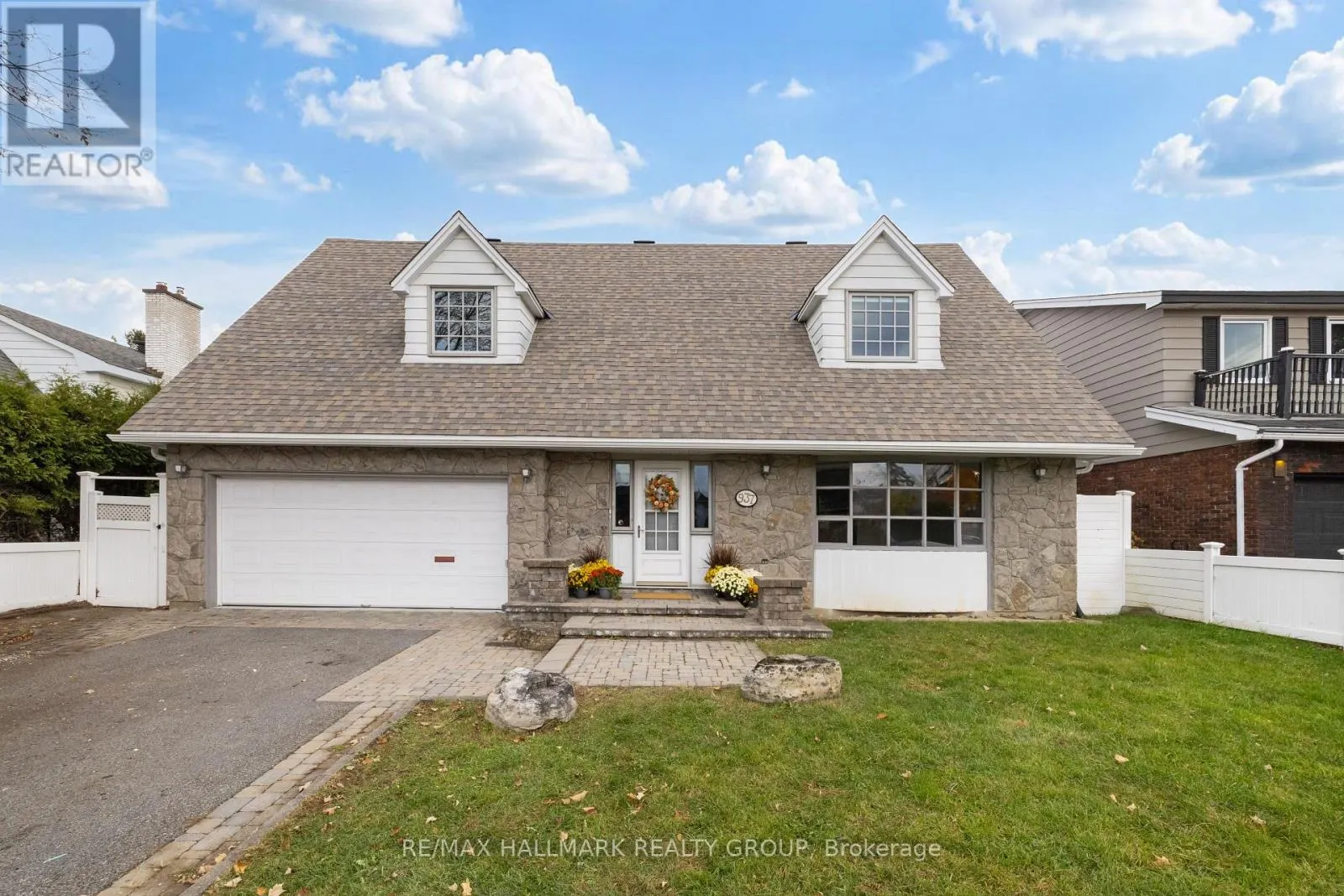 937 DRESDEN CRESCENT
