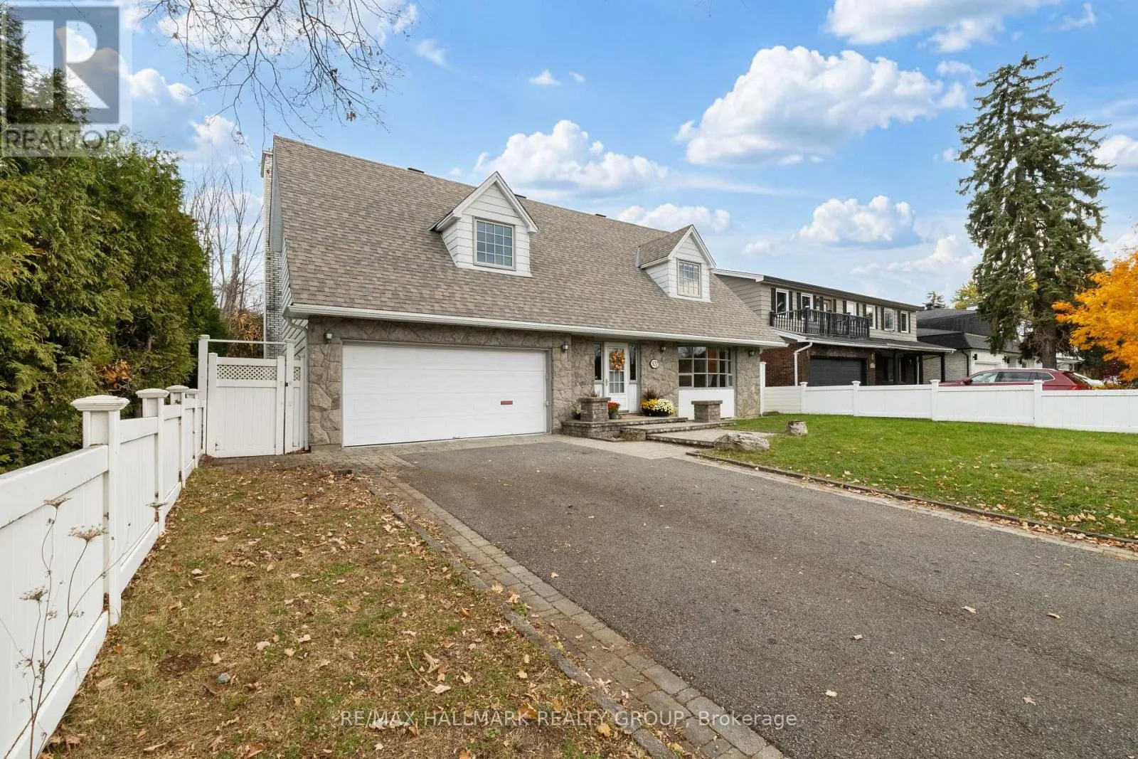 937 DRESDEN CRESCENT