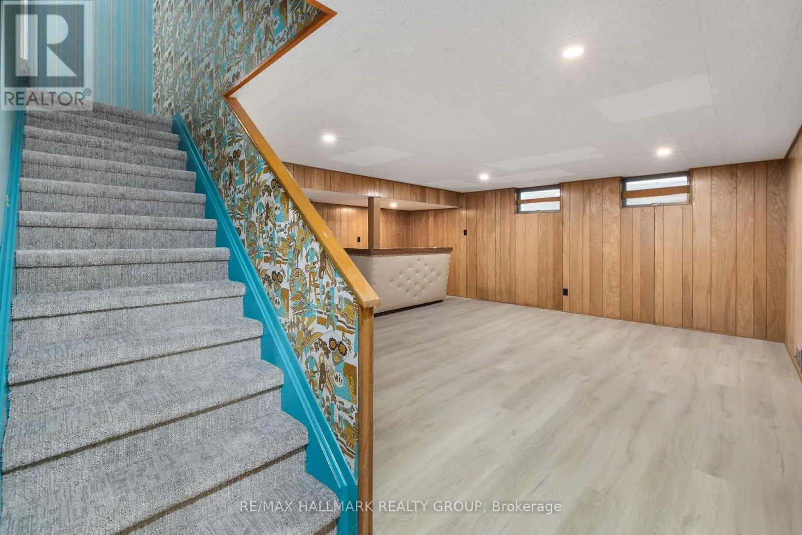 937 DRESDEN CRESCENT