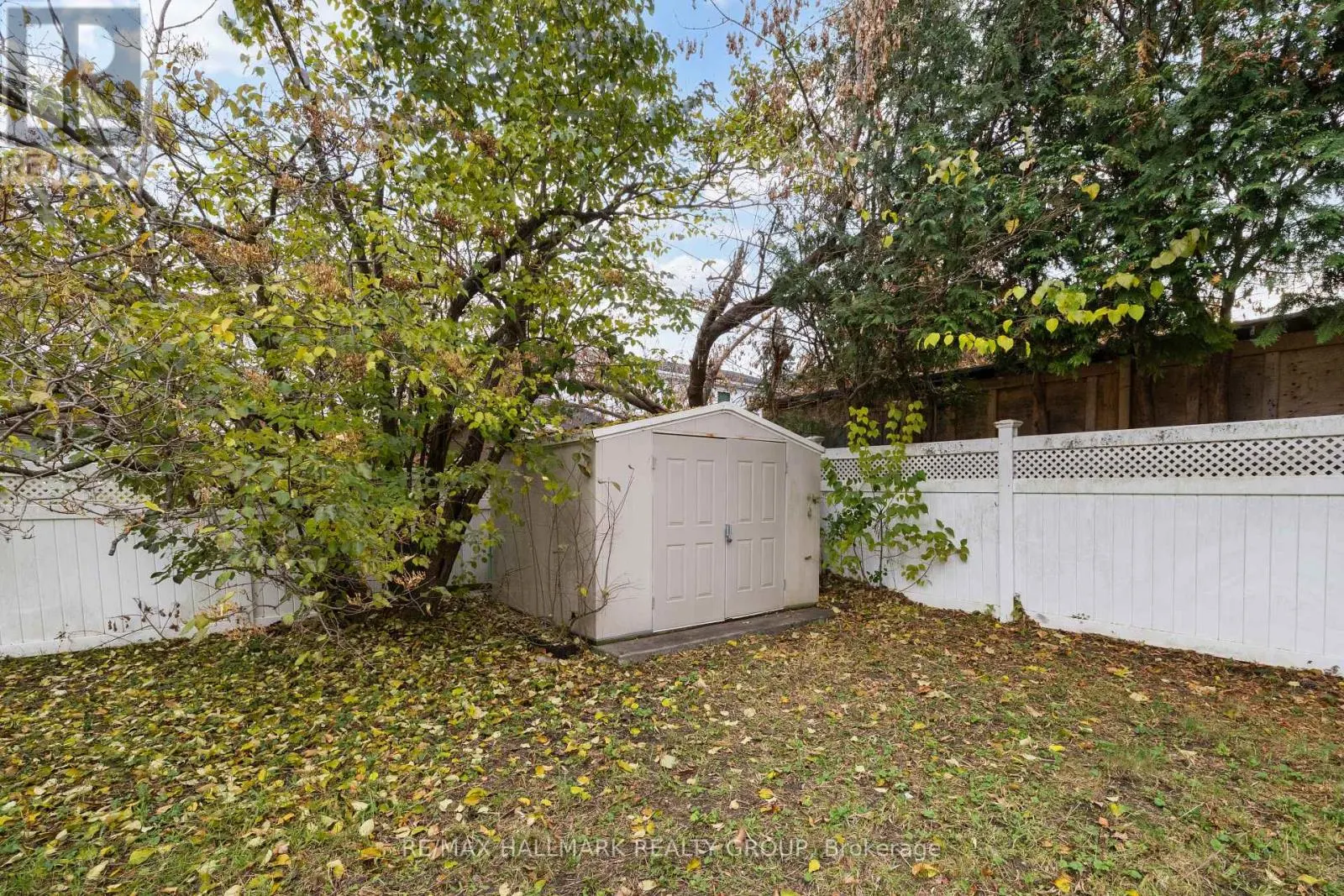 937 DRESDEN CRESCENT