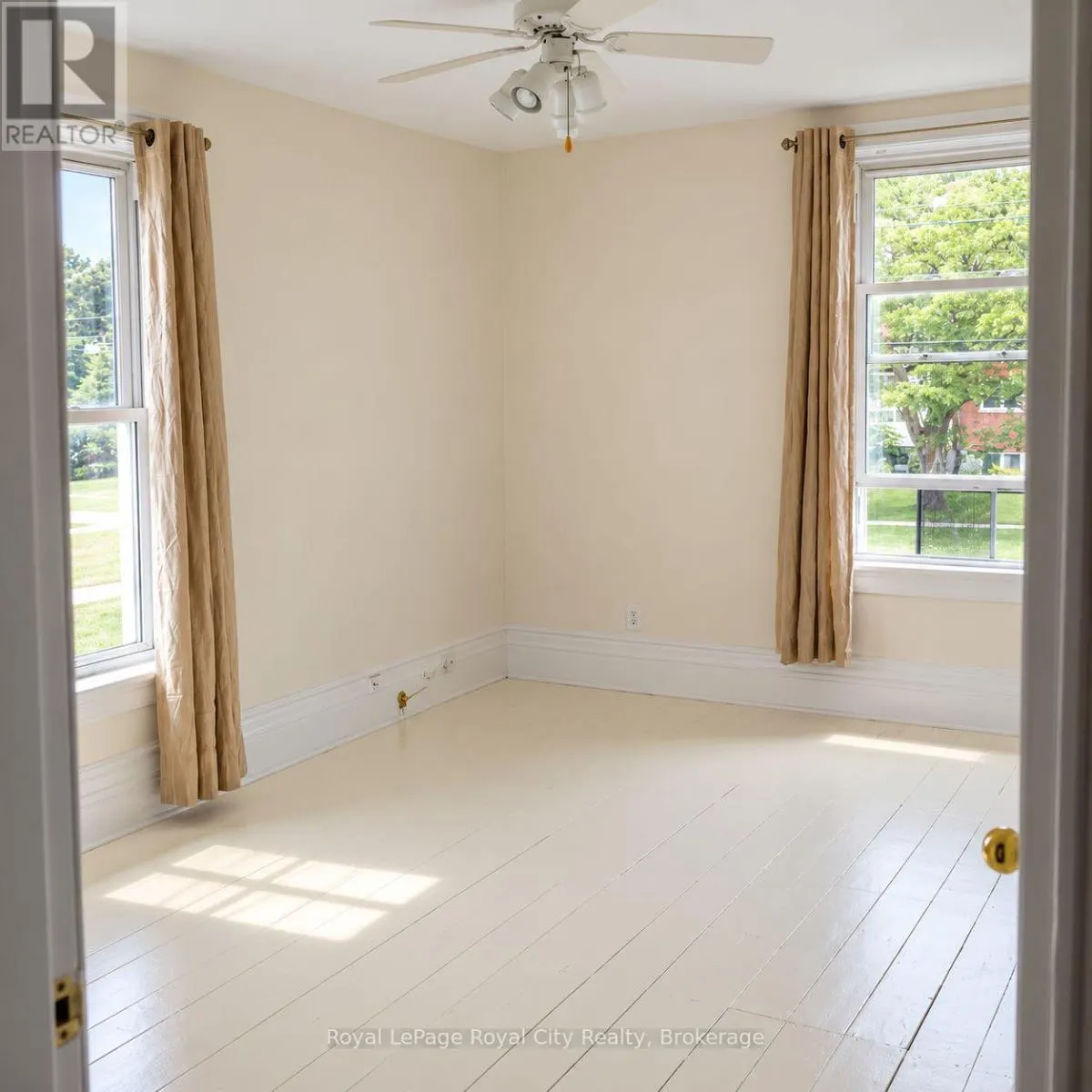 98 WATERLOO AVENUE