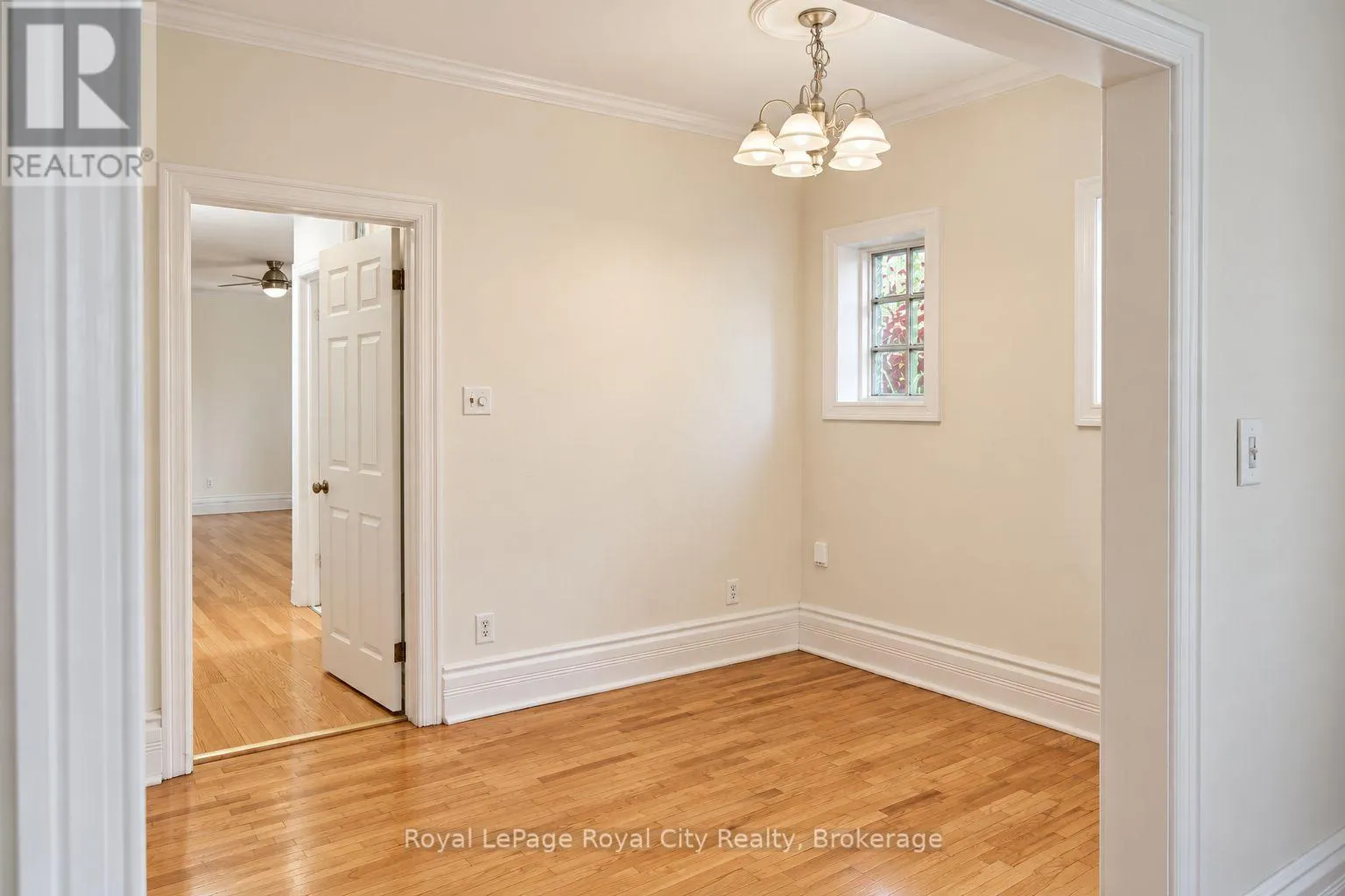 98 WATERLOO AVENUE
