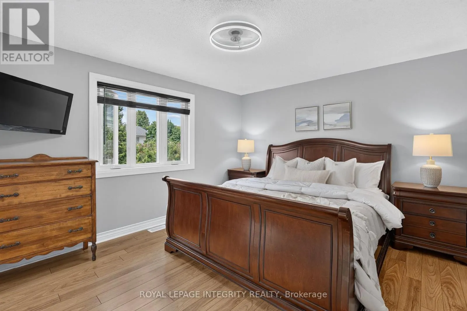 1692 TOULOUSE CRESCENT