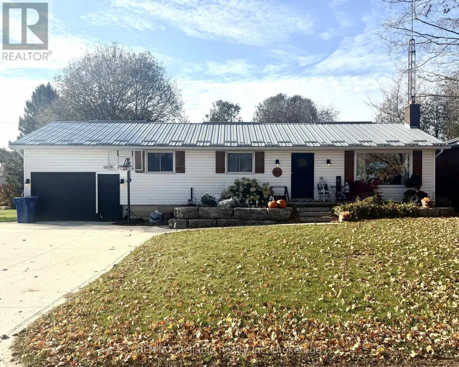 255 HAMILTON STREET