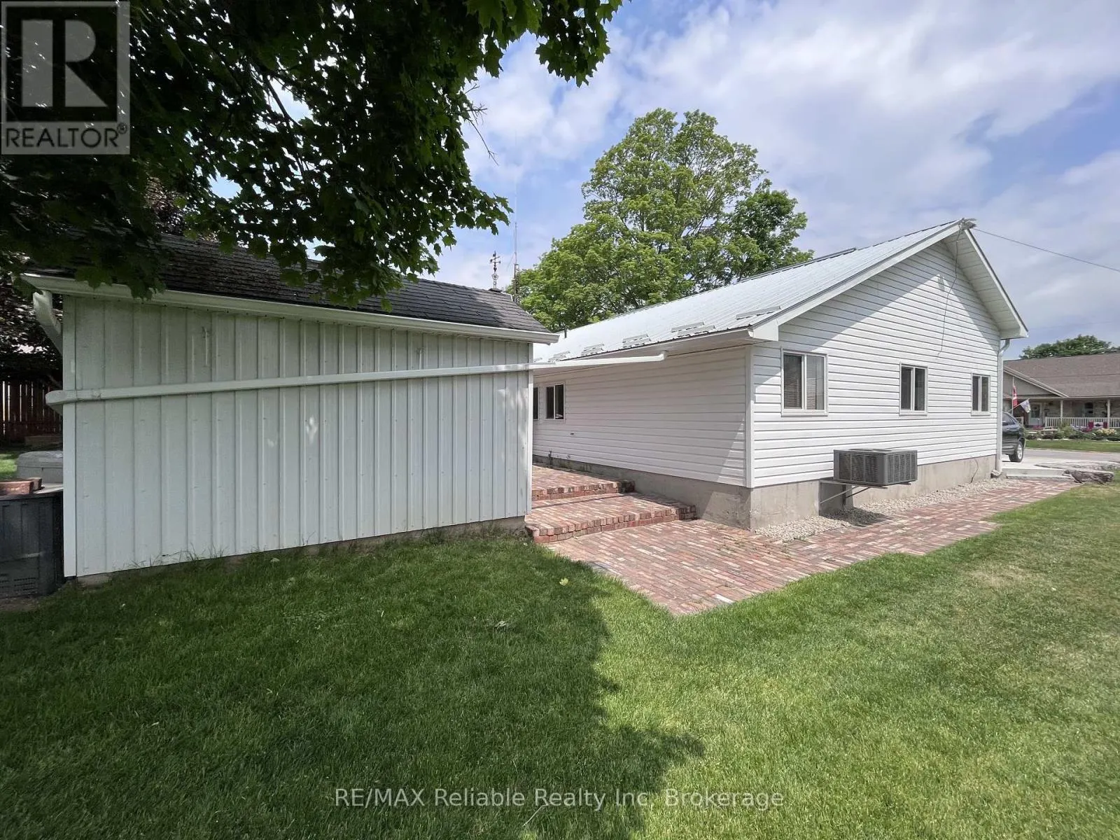 255 HAMILTON STREET