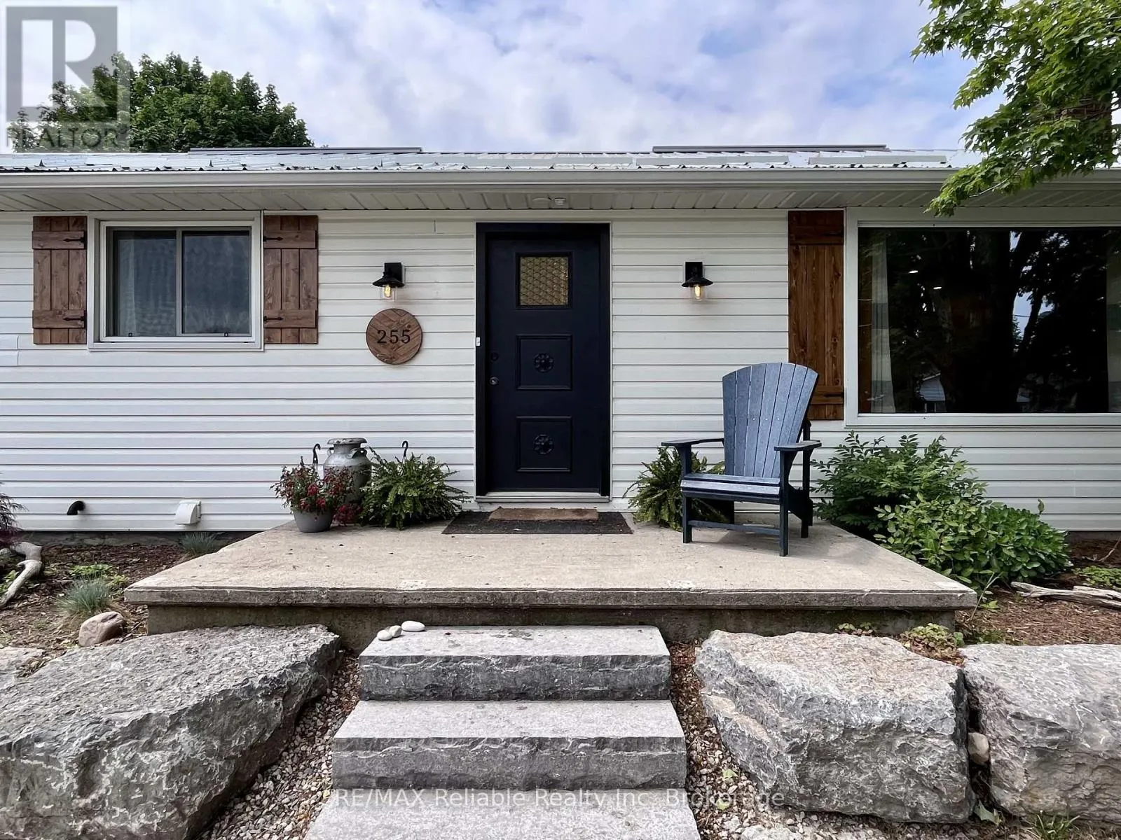 255 HAMILTON STREET