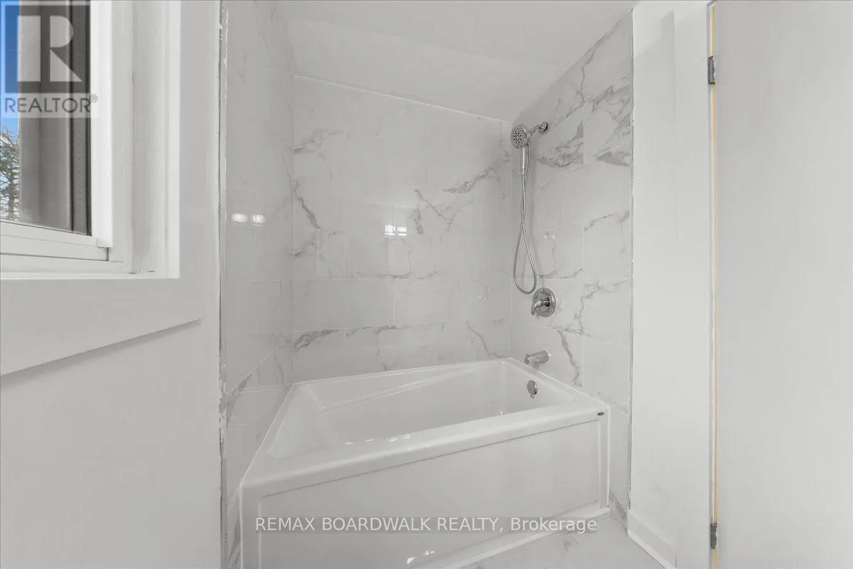 45 - 1464 HEATHERINGTON ROAD
