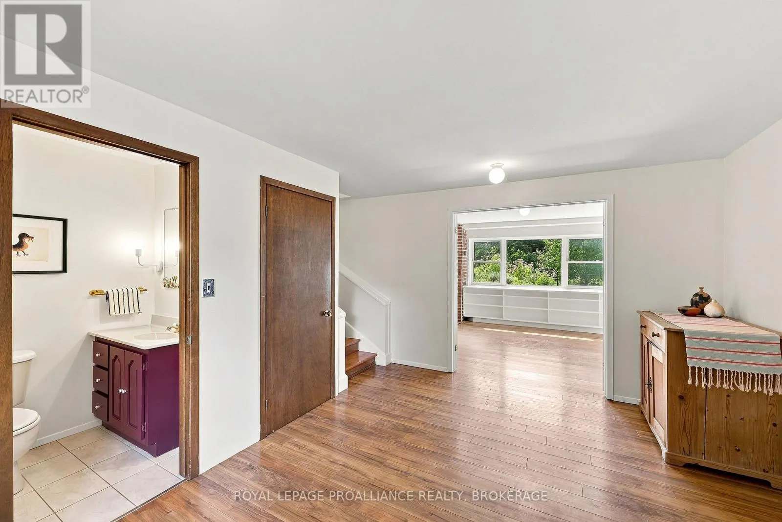 6 GRENVILLE CRESCENT