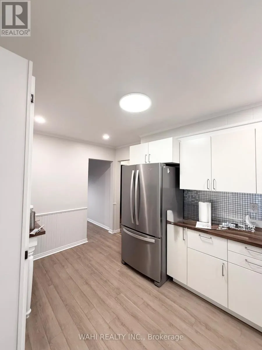 UNIT 1 - 255 CARSON DRIVE W