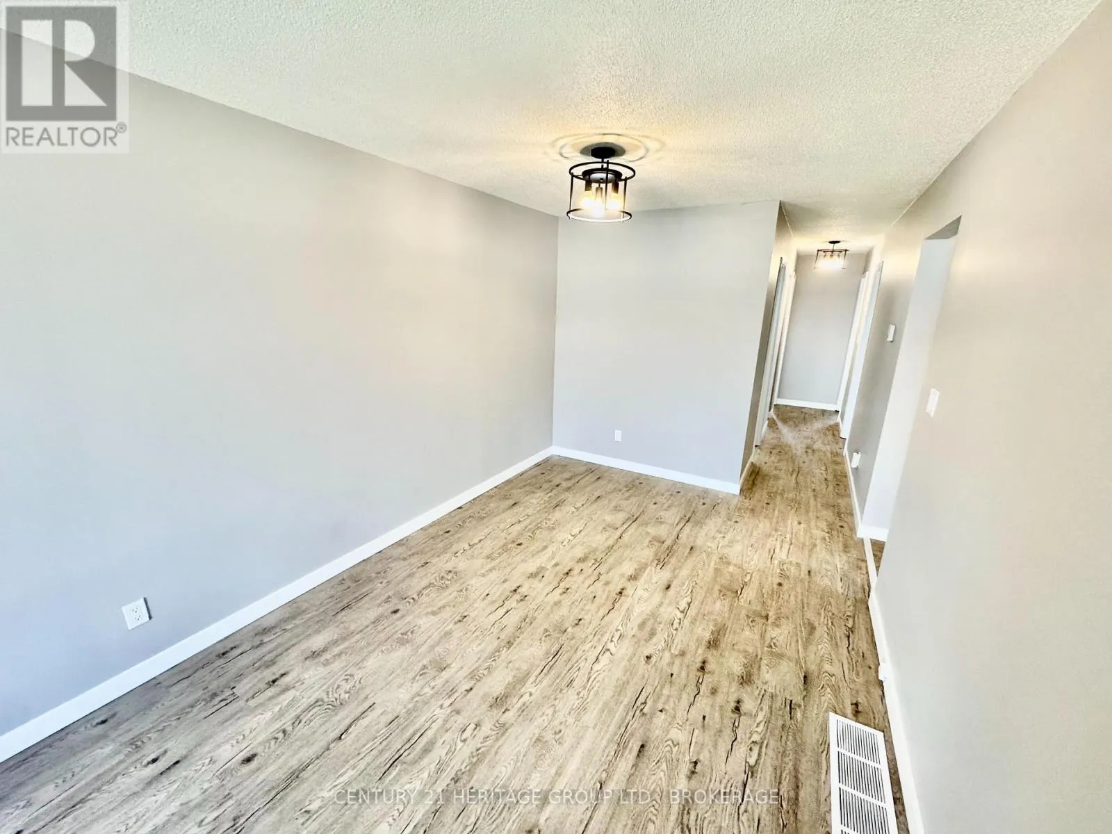 356 OWENS CRESCENT