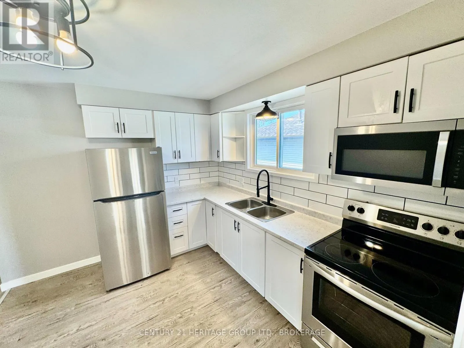 356 OWENS CRESCENT