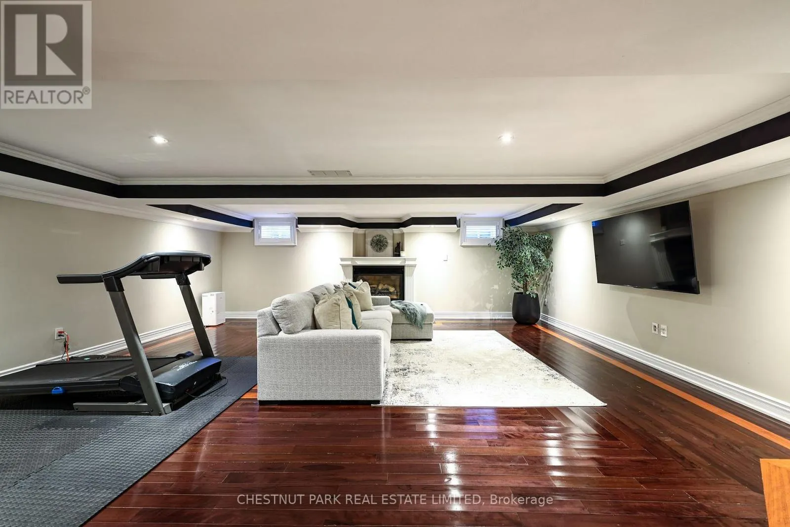 66 CHRISTOPHER DRIVE