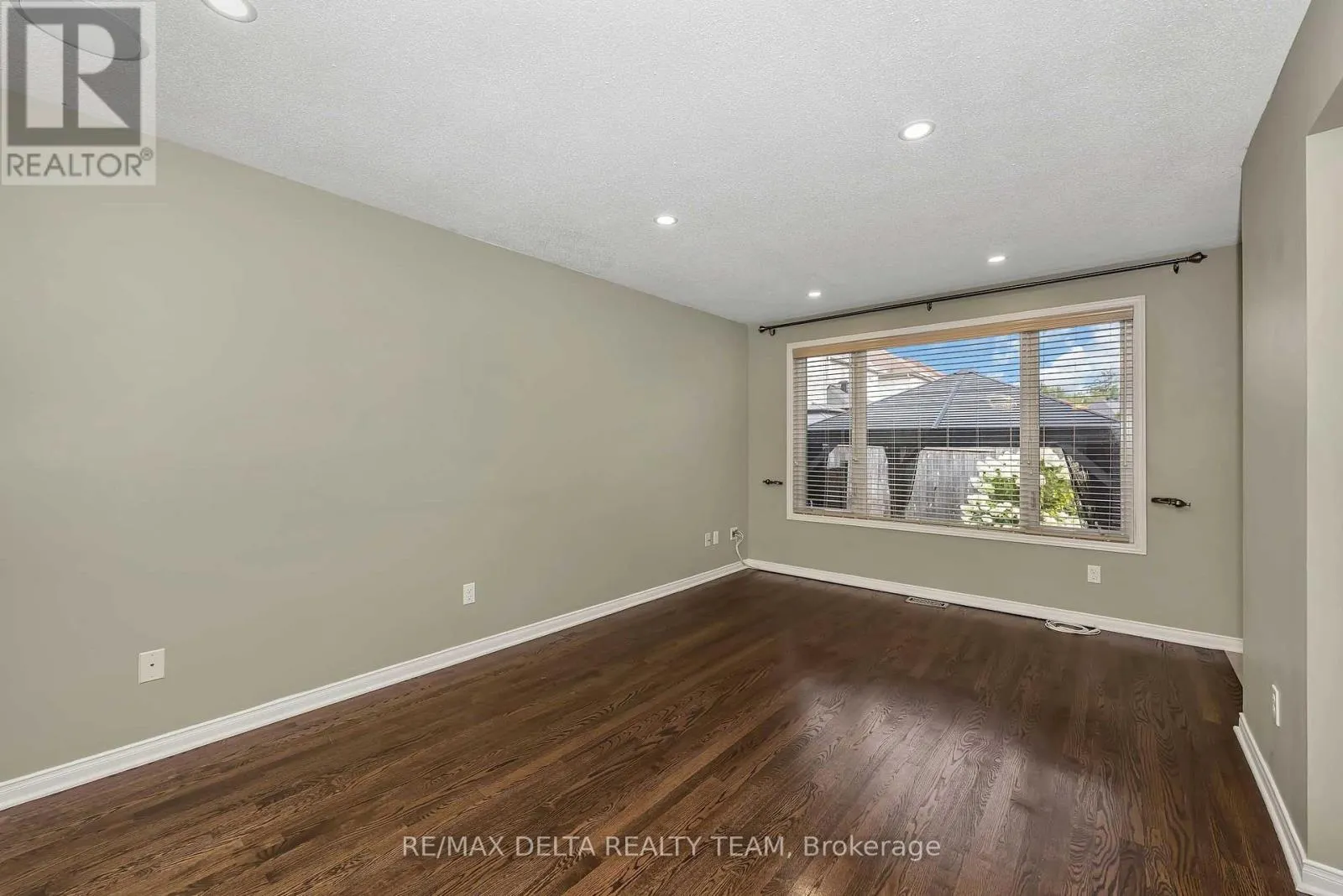 253 CITYVIEW CRESCENT