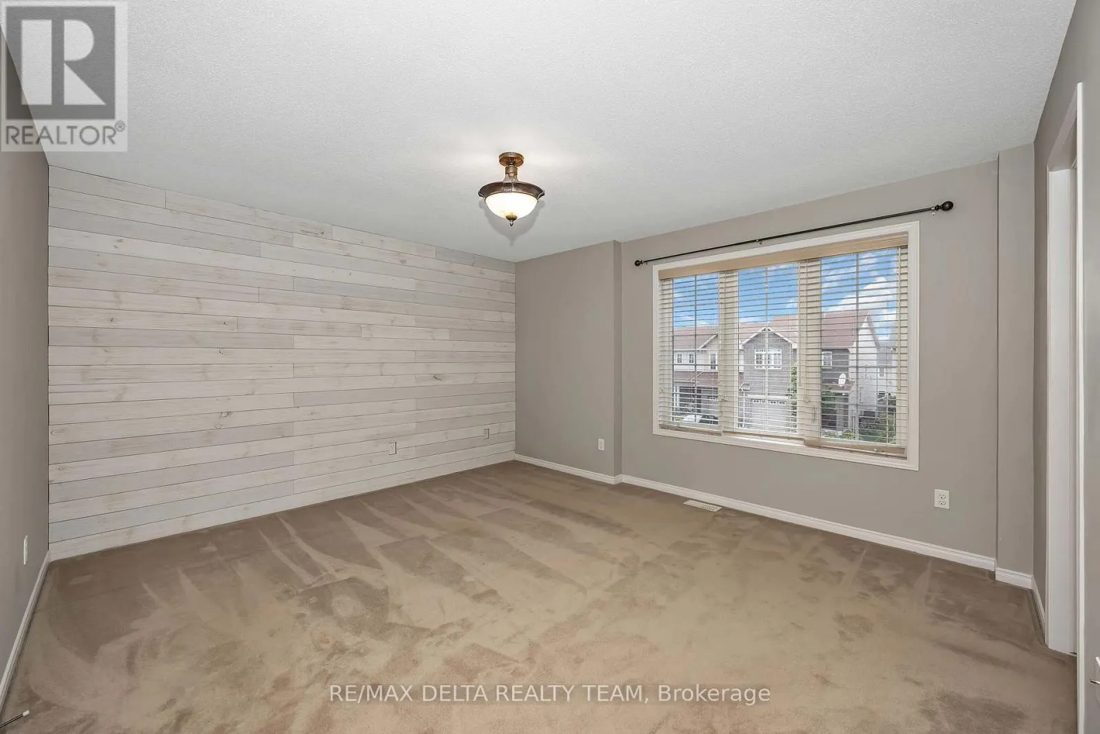 253 CITYVIEW CRESCENT