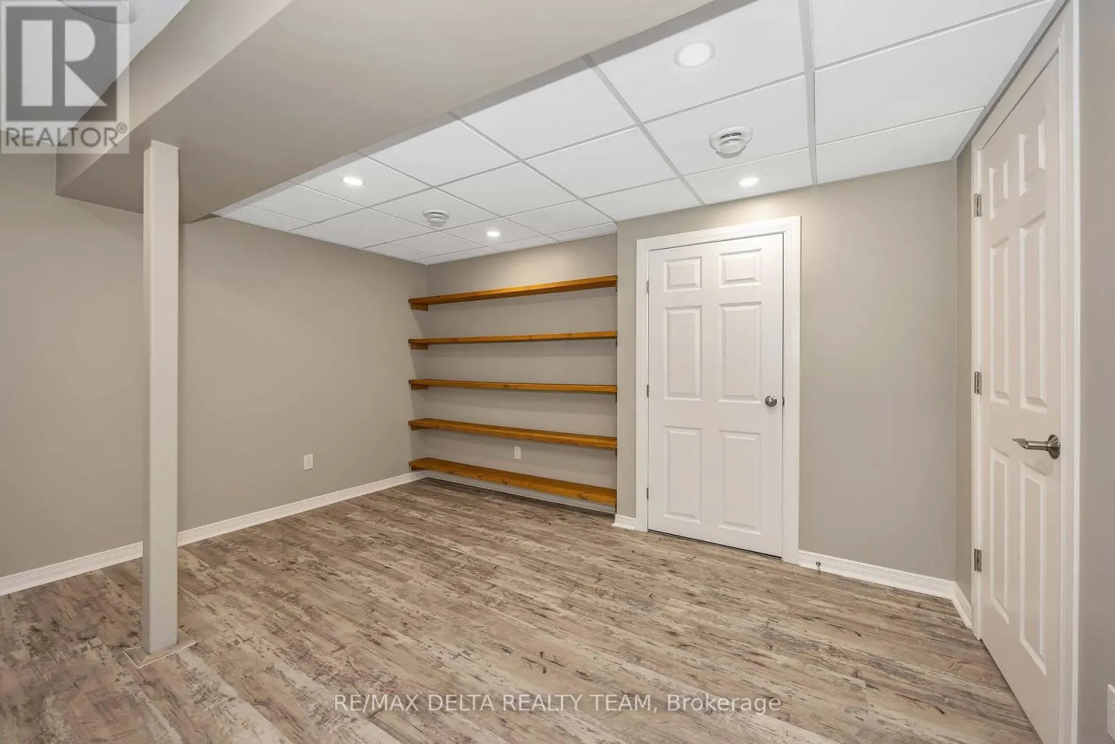 253 CITYVIEW CRESCENT