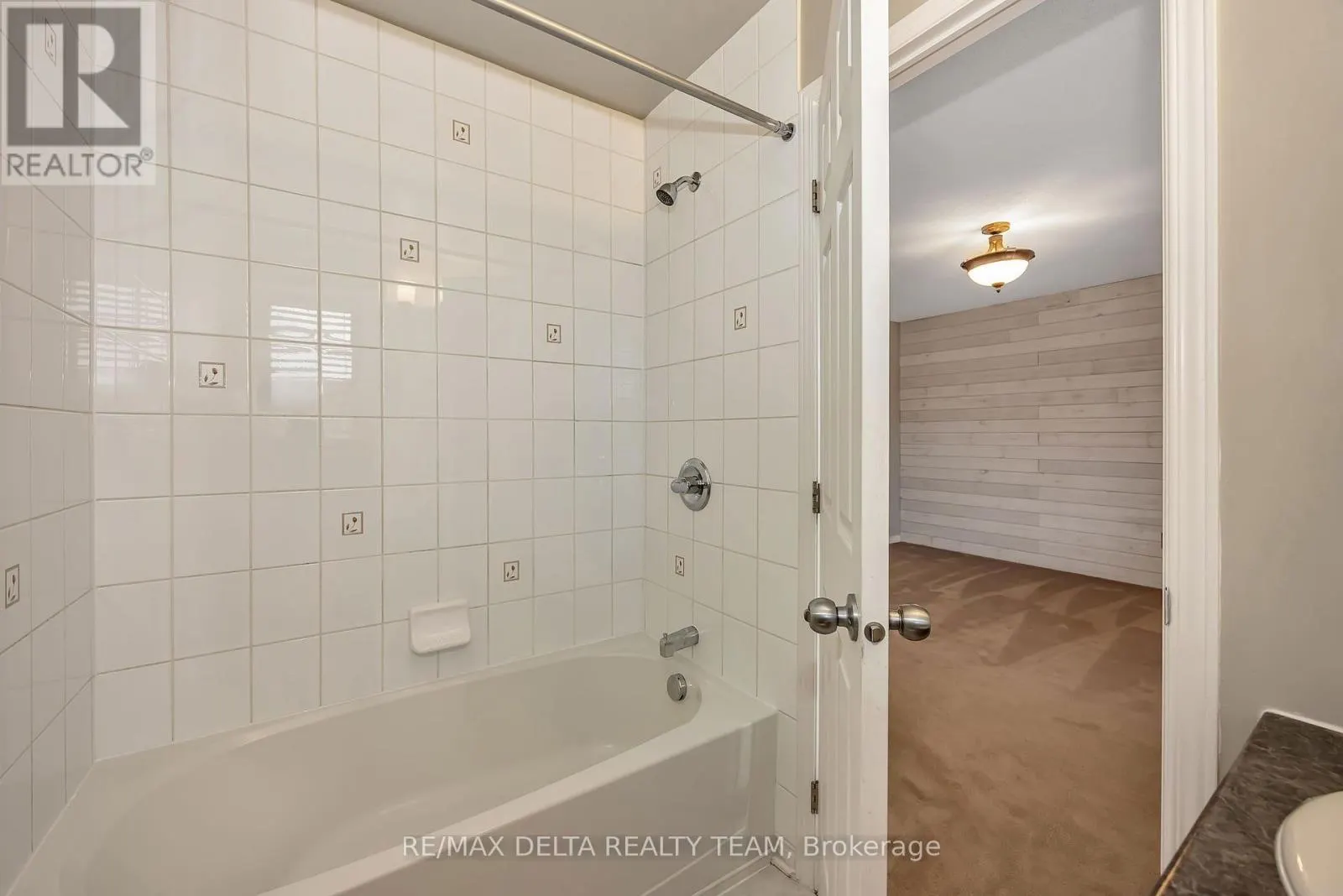 253 CITYVIEW CRESCENT