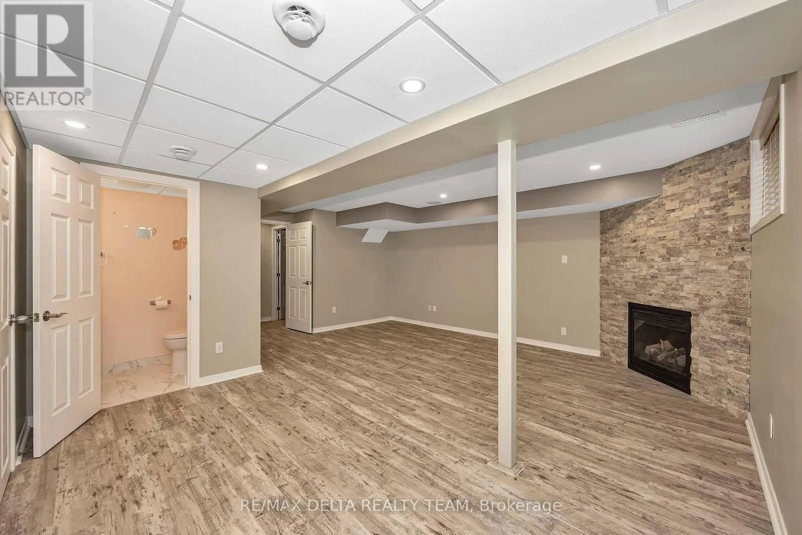 253 CITYVIEW CRESCENT