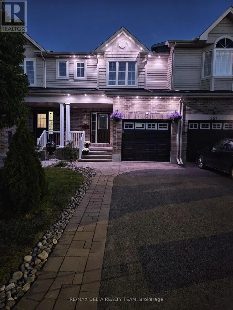 253 CITYVIEW CRESCENT