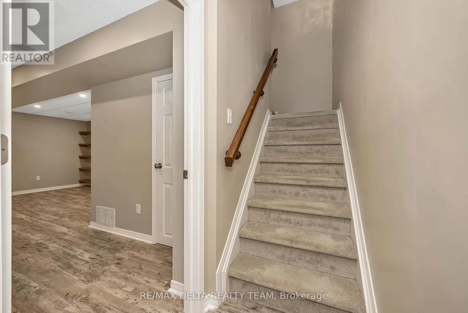 253 CITYVIEW CRESCENT