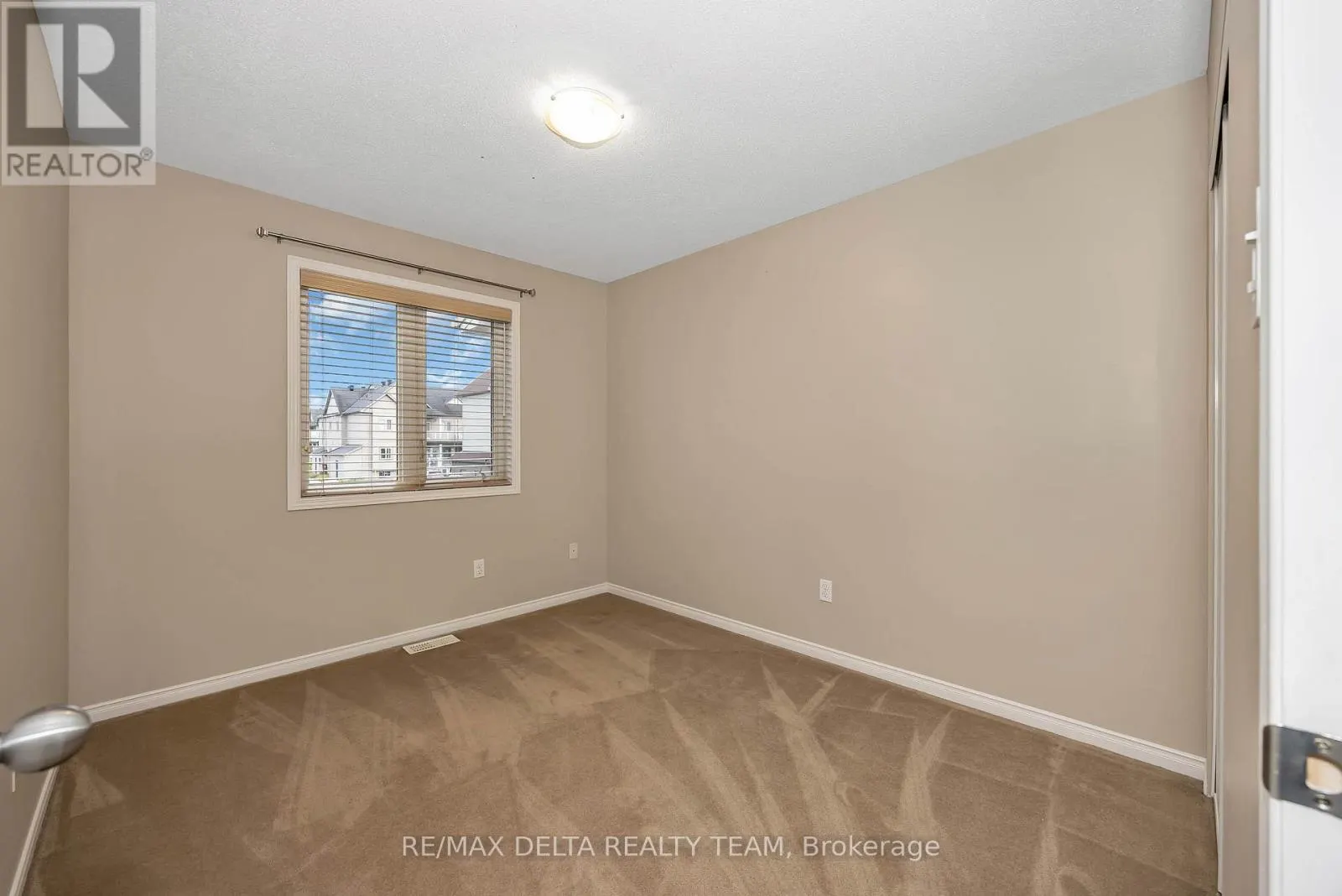 253 CITYVIEW CRESCENT