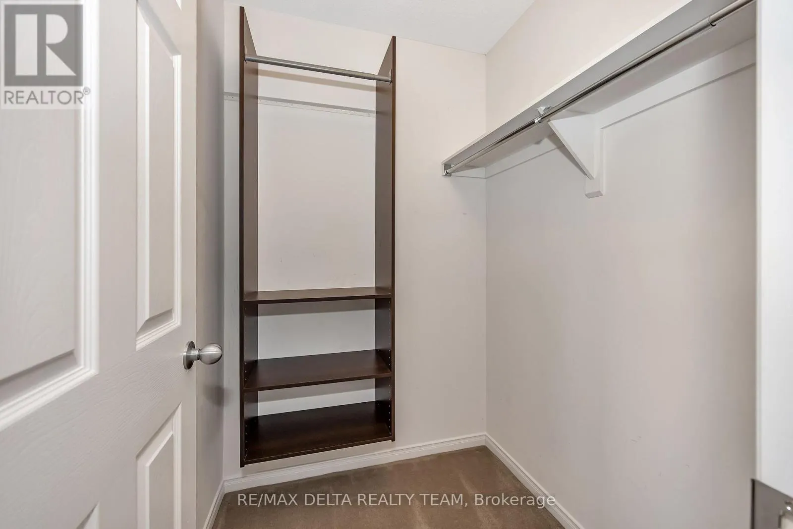 253 CITYVIEW CRESCENT
