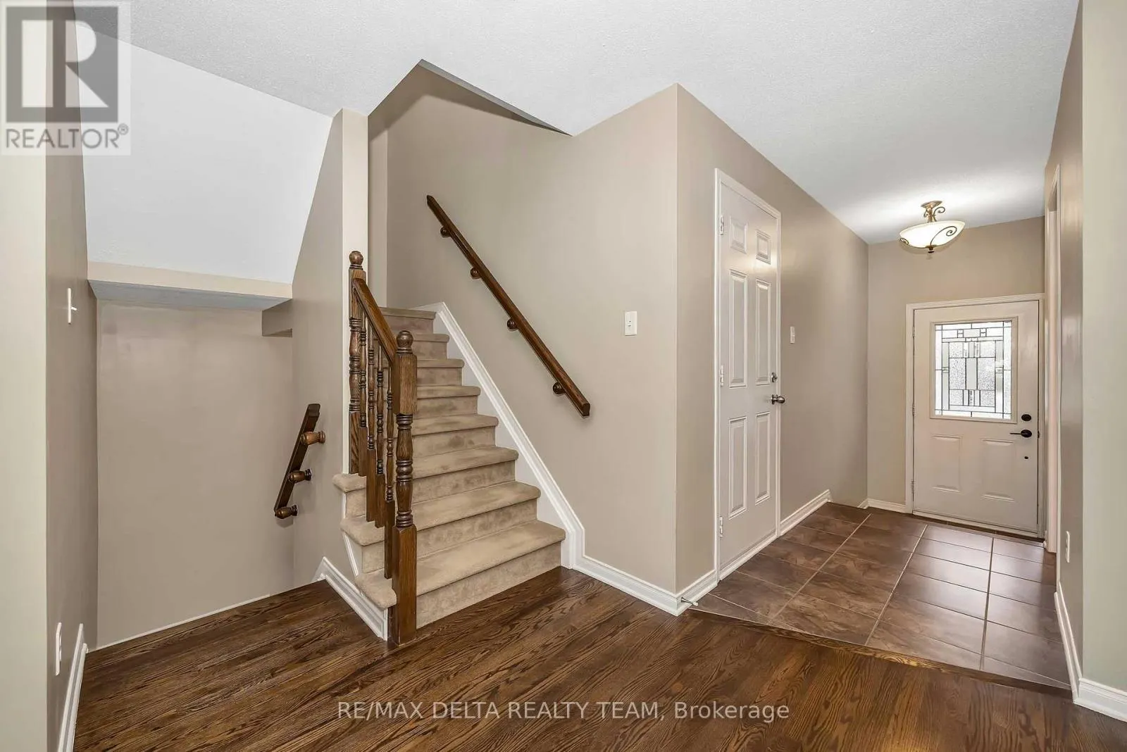 253 CITYVIEW CRESCENT
