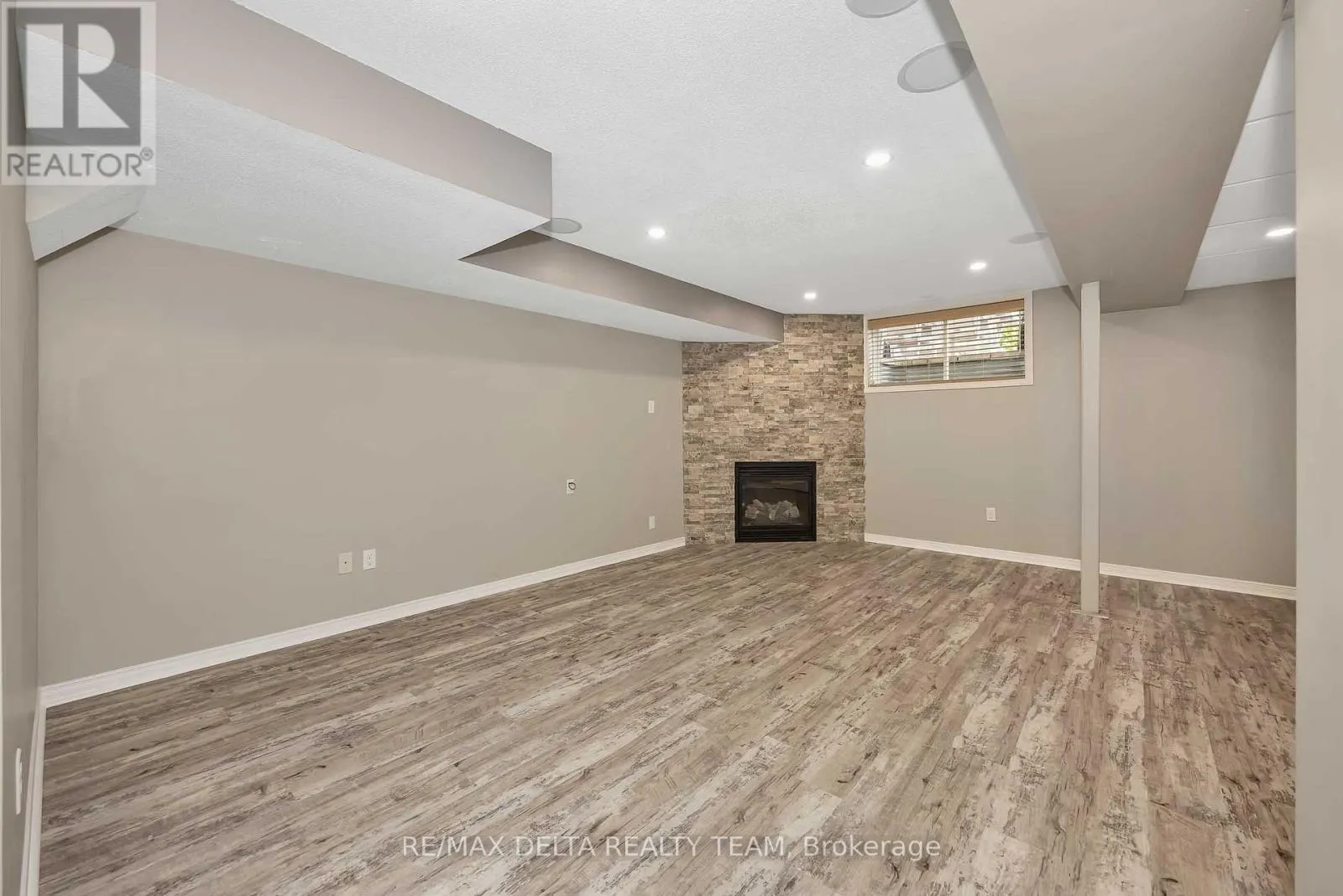 253 CITYVIEW CRESCENT