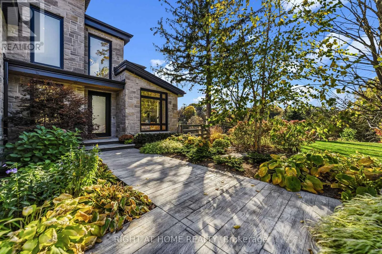 972 GOVERNORS ROAD