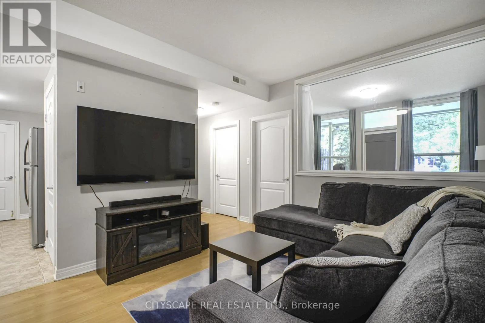104 - 6350 DORCHESTER ROAD